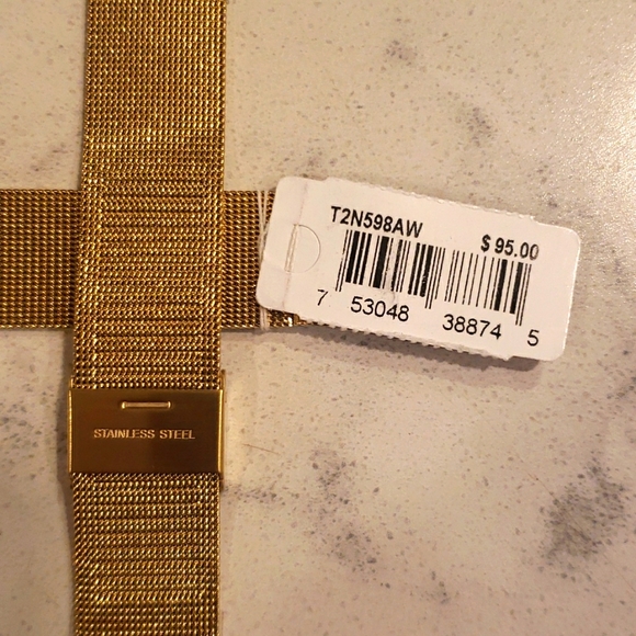 NWT Timex Gold Watch-Band - Picture 3 of 4